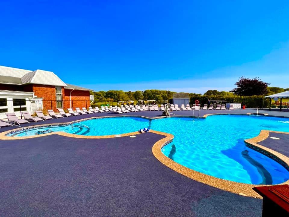 Cape Cod Irish Village - The Emerald Resort Barnstable Exterior foto