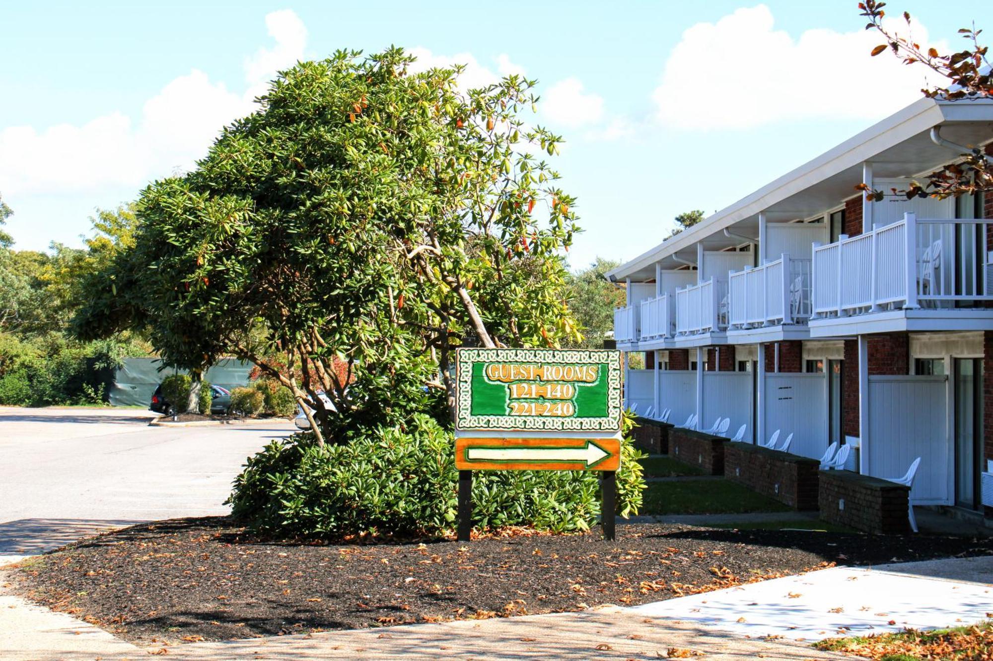 Cape Cod Irish Village - The Emerald Resort Barnstable Exterior foto